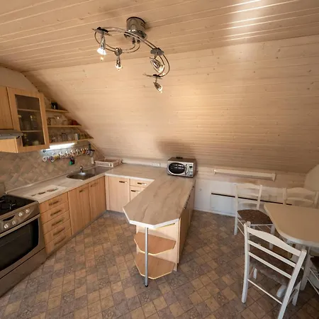 Apartma Pirnat